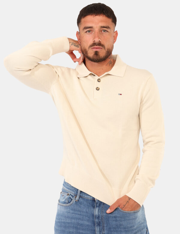 Maglione Tommy Hilfiger Beige - Maglione in cotone, total beige, con colletto alla peter pan più bottoni ad asola in tinta.