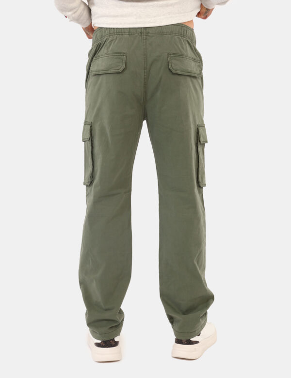 Pantaloni Tommy Hilfiger Verde - Pantaloni in total verde militare con tasche a taglio trasversale più tasche cargo laterali