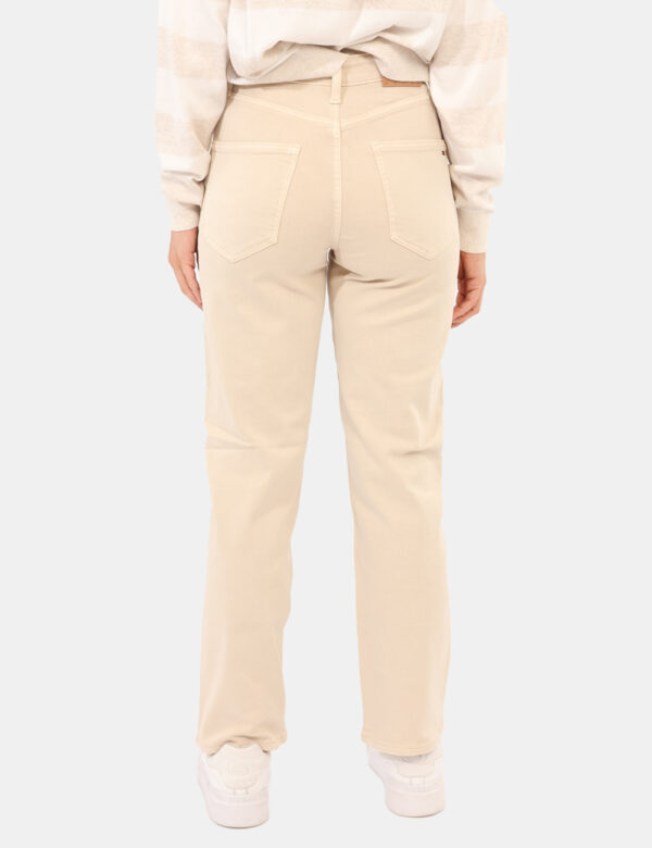 Pantaloni Tommy Hilfiger Beige - Pantaloni modello jeans, con gamba morbida e vita alta.Cod. art. DW0DW20997 OAVi ricordiamo