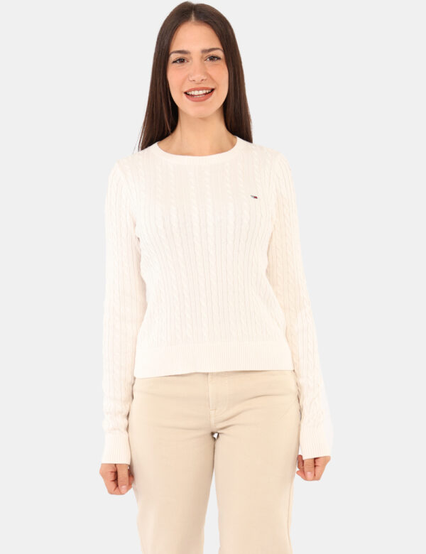 Maglione Tommy Hilfiger Bianco - Maglione a trecce , morbido ed elastico.Cod. art. DW0DW22165 OAVi ricordiamo che tutti i no