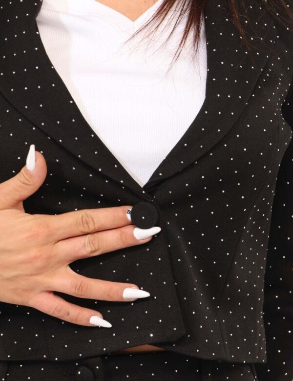Blazer Rue De Clerie Nero - Blazer corto in total nero con glitter allover. La vestibilità è morbida e pratica grazie a bott