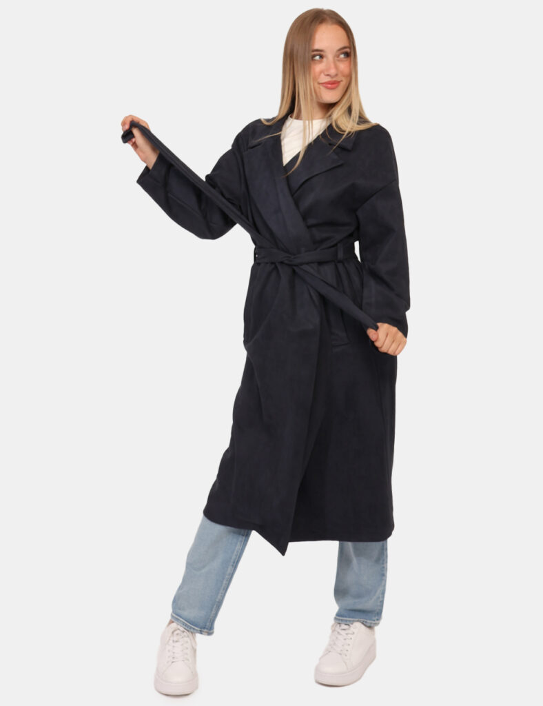 Cappotto Rue De Clerie Blu - Cappotto lungo leggero, in simil scamosciato ed in total blu. Presenti tasche a taglio trasvers