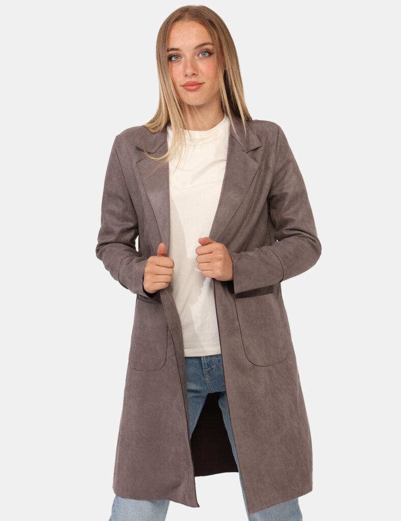 Cappotto Rue De Clerie Grigio - Cappottino leggero, simil scamosciato in total grigio con colletto e doppia tasca a toppa. L