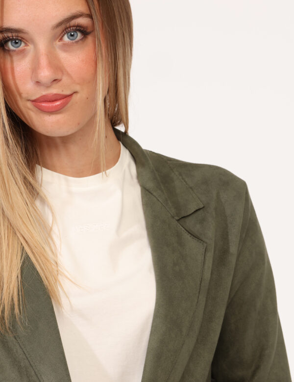 Cappotto Rue De Clerie Verde - Cappottino leggero, simil scamosciato in total verde militare con colletto e doppia tasca a t