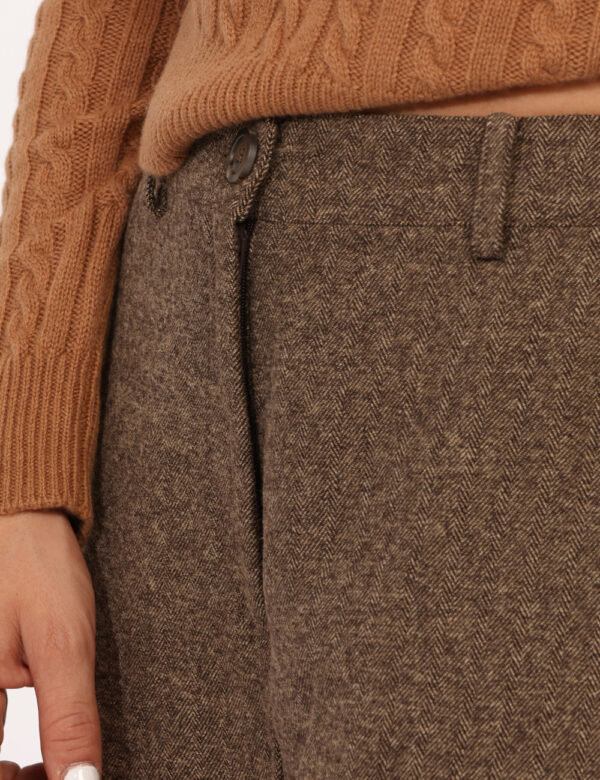Pantaloni Fracomina 45917 Taglia 42 - L’articolo appartiene al campionario esclusivo di stagione: pezzo unico.Cod. art. FJ25