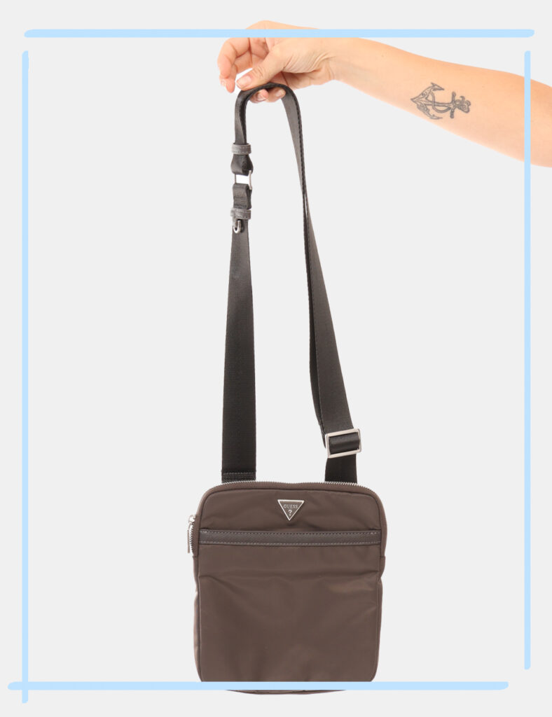 Borsello Guess Marrone