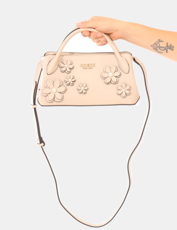 Borsa Guess Beige - L’articolo appartiene al campionario esclusivo di stagione: pezzo unico.Cod. art. HWBG7330050 FA CAVi ri
