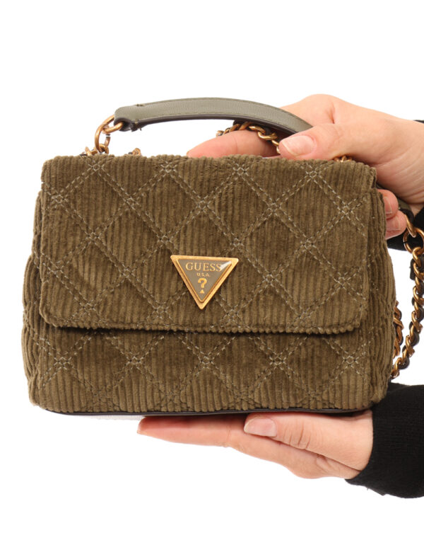 Pochette Guess Verde - L’articolo appartiene al campionario esclusivo di stagione: pezzo unico.Cod. art. HWCB9673740 FA CAVi