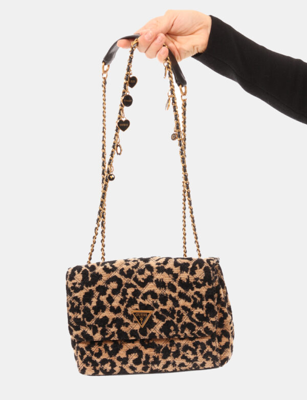 Pochette Guess Fantasia - L’articolo appartiene al campionario esclusivo di stagione: pezzo unico.Cod. art. HWLO9673200 FA C