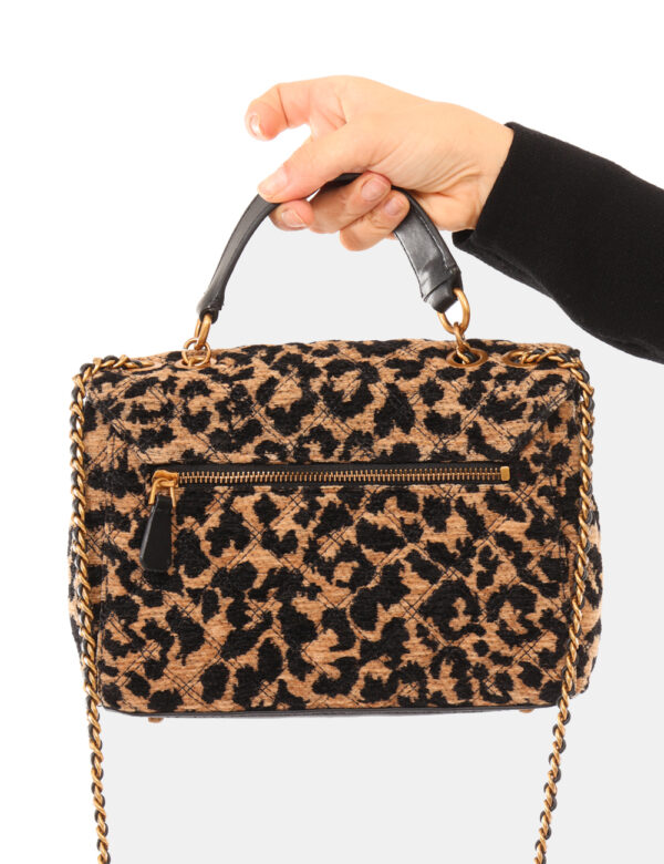 Pochette Guess Fantasia - L’articolo appartiene al campionario esclusivo di stagione: pezzo unico.Cod. art. HWLO9673200 FA C