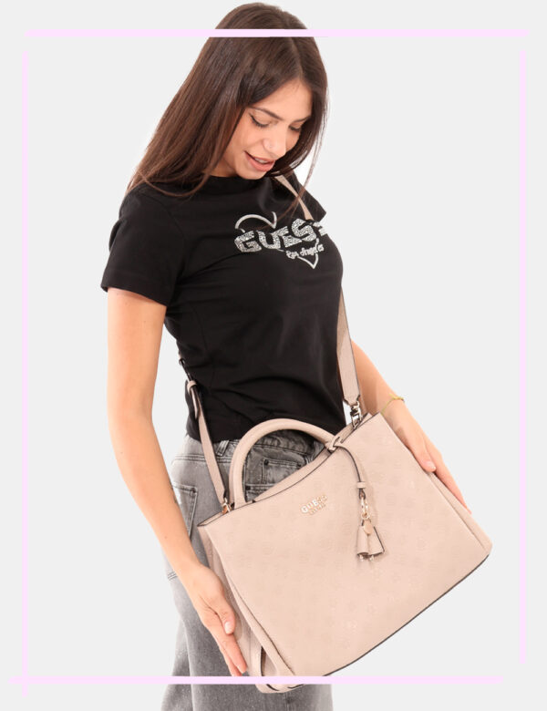 Borsa Guess Beige - L’articolo appartiene al campionario esclusivo di stagione: pezzo unico.Cod. art. HWPD9665070 FA CAVi ri