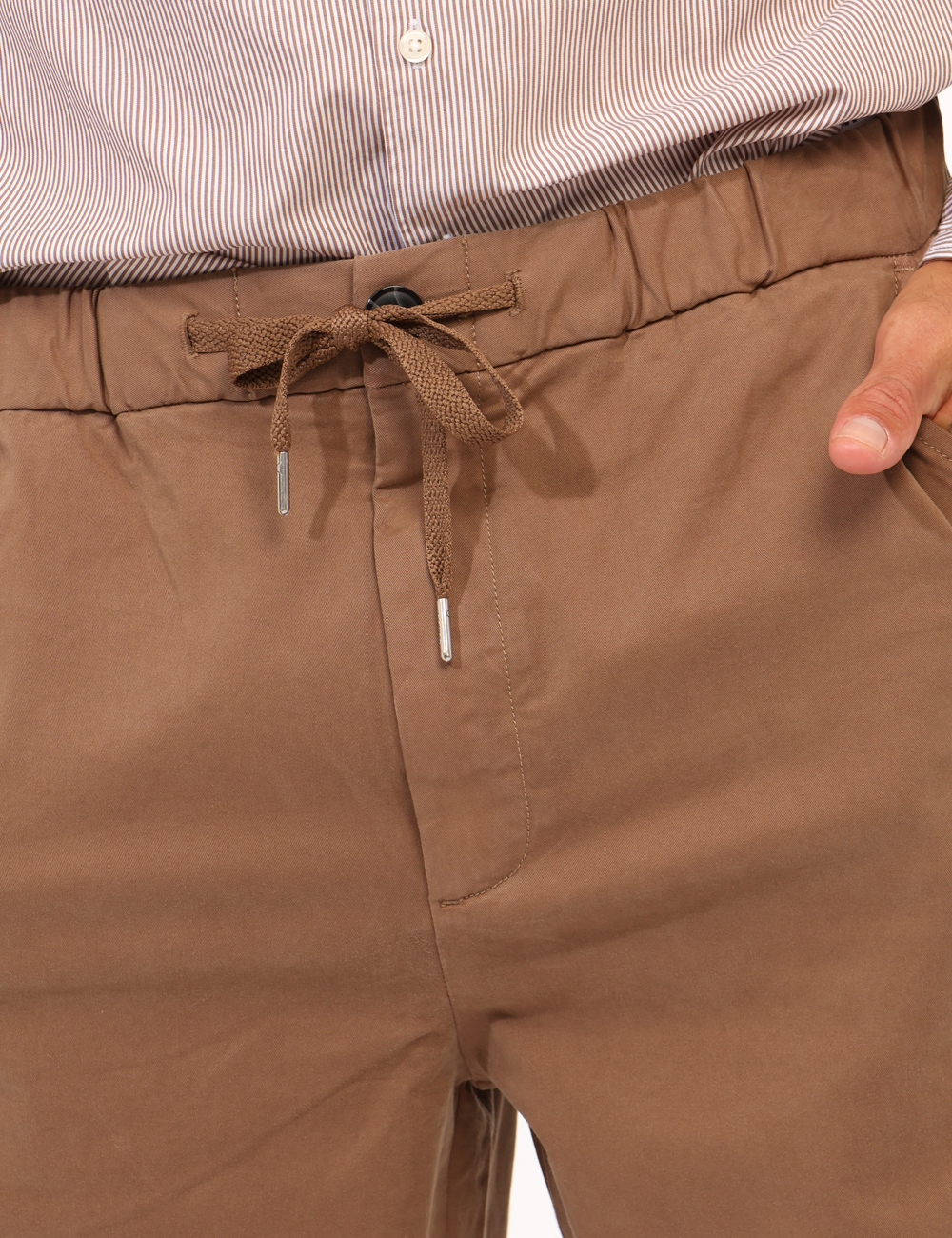 P45102-SU-CA_MARRONE_AI25_3 P45102-SU-CA_MARRONE_AI25