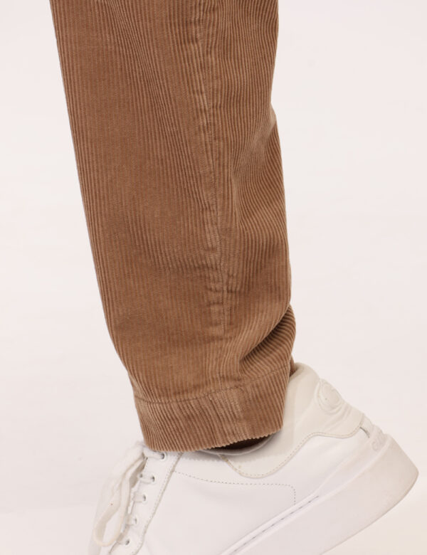 Pantalone Sun68 Marrone Taglia S - L’articolo appartiene al campionario esclusivo di stagione: pezzo unico.Cod. art. P45205