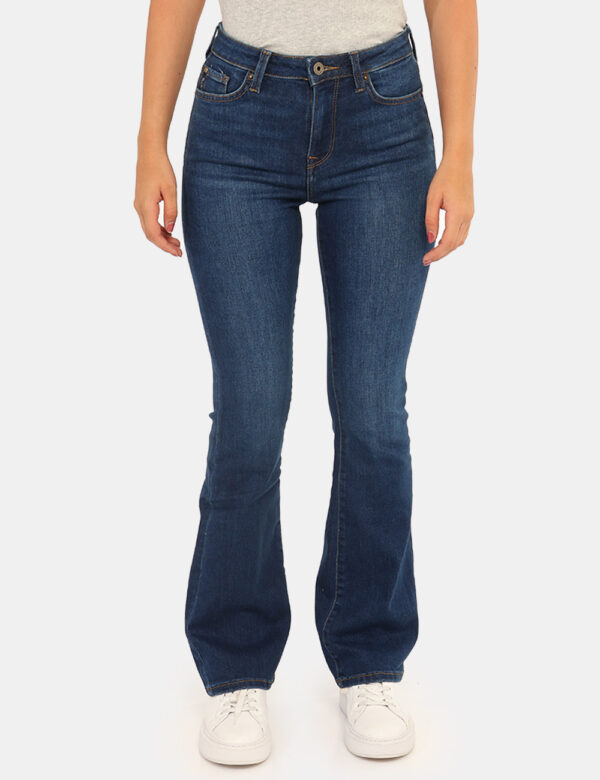 Jeans Pepe Jeans Jeans - Jeans modello slim, in total blu denim con tasche sagomate e tasche a toppa sul retro. La vestibili