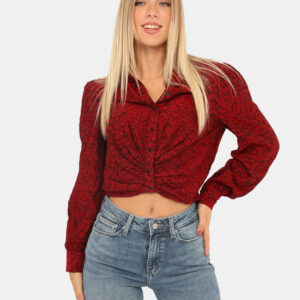 Camicia Guess Rosso - Camicia corta, su base rossa con stampa allover nera e colletto alla peter pan. La vestibilità è morbi