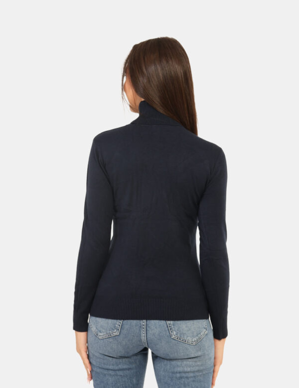 Dolcevita Rue De Clerie Blu - Maglione dolcevita total blu navy. La vestibilità è morbida e regolare. Il maglione dolcevita