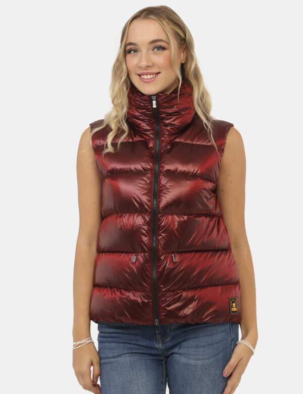 Gilet Ciesse Bordeaux Taglia S - L’articolo appartiene al campionario esclusivo di stagione: pezzo unico.Cod. art. 25ICFWV23
