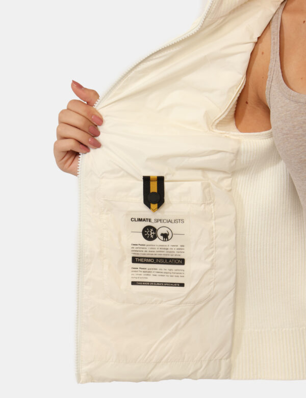 Gilet Ciesse Bianco Taglia S - L’articolo appartiene al campionario esclusivo di stagione: pezzo unico.Cod. art. 25IPCWV2302