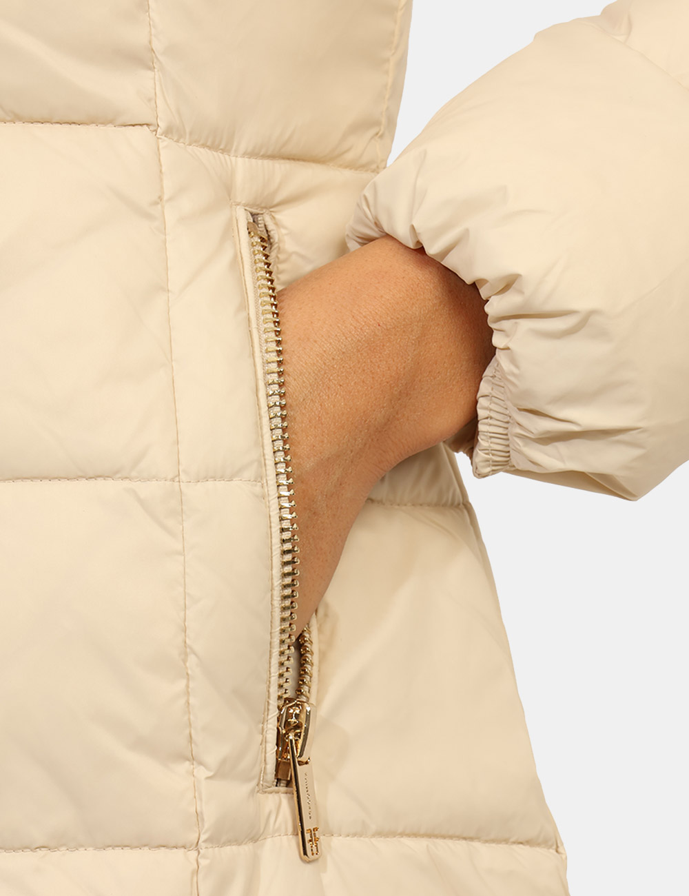 FR24WC3005O42301-SA_SAND_AI25_6 FR24WC3005O42301-SA_SAND_AI25