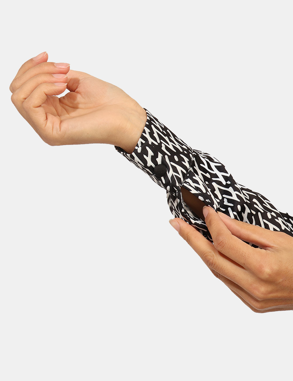 FR24WD2005W470K1-SA_BLACK-WHITE_AI25_5 FR24WD2005W470K1-SA_BLACK-WHITE_AI25