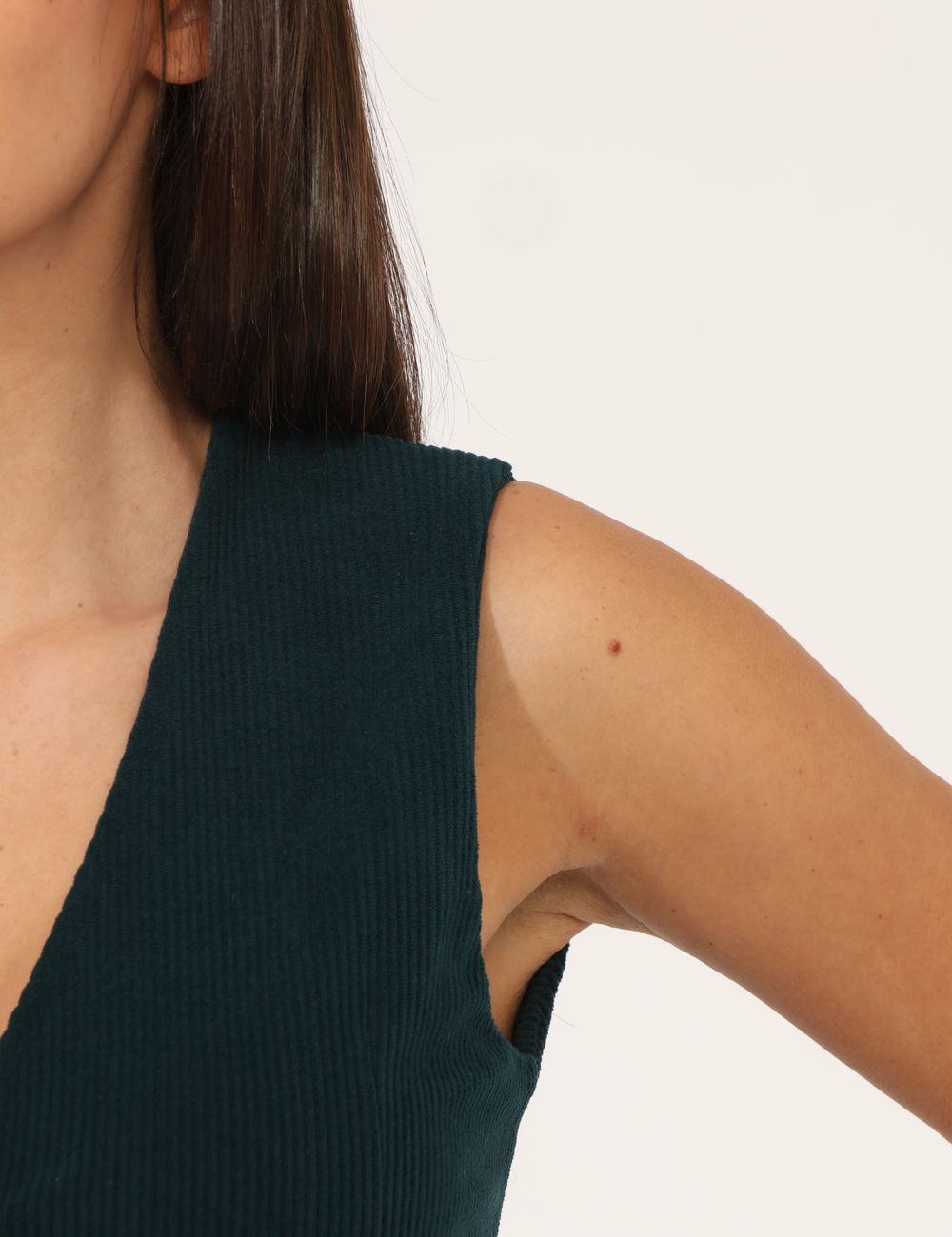 GLD02SA25-TP315-OA_VERDE-BOTTIGLIA_AI25_3 GLD02SA25-TP315-OA_VERDE-BOTTIGLIA_AI25