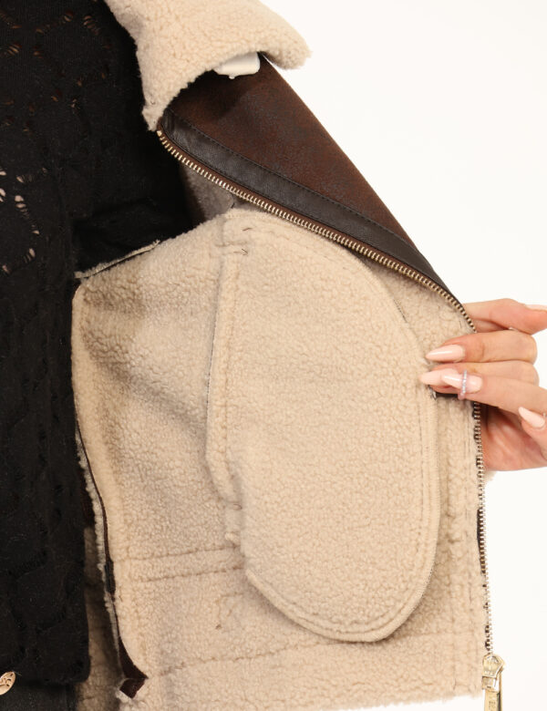 Giacca Yes Zee Marrone - Giacca corta in total testa di moro con interno in fake fur bianco e tasche a taglio trasversale, p
