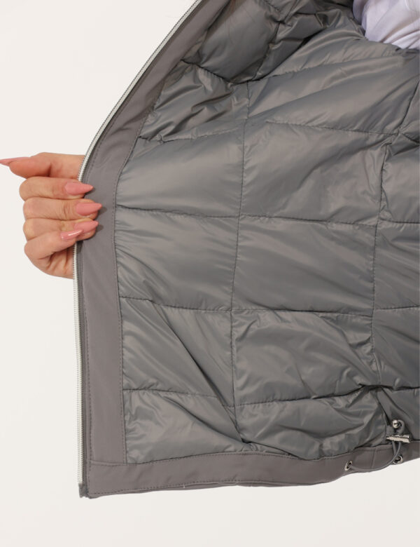 Giacca Yes Zee Grigio - Giacca invernale con cappuccio removibile, in total grigio chiaro, con patch logo brand e tasche a t