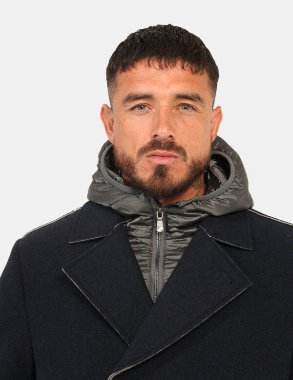 Cappotto Yes Zee Blu - Cappotto corto con cappuccio, interno foderato grigio e ricoperto di tessuto in lana total blu navy.