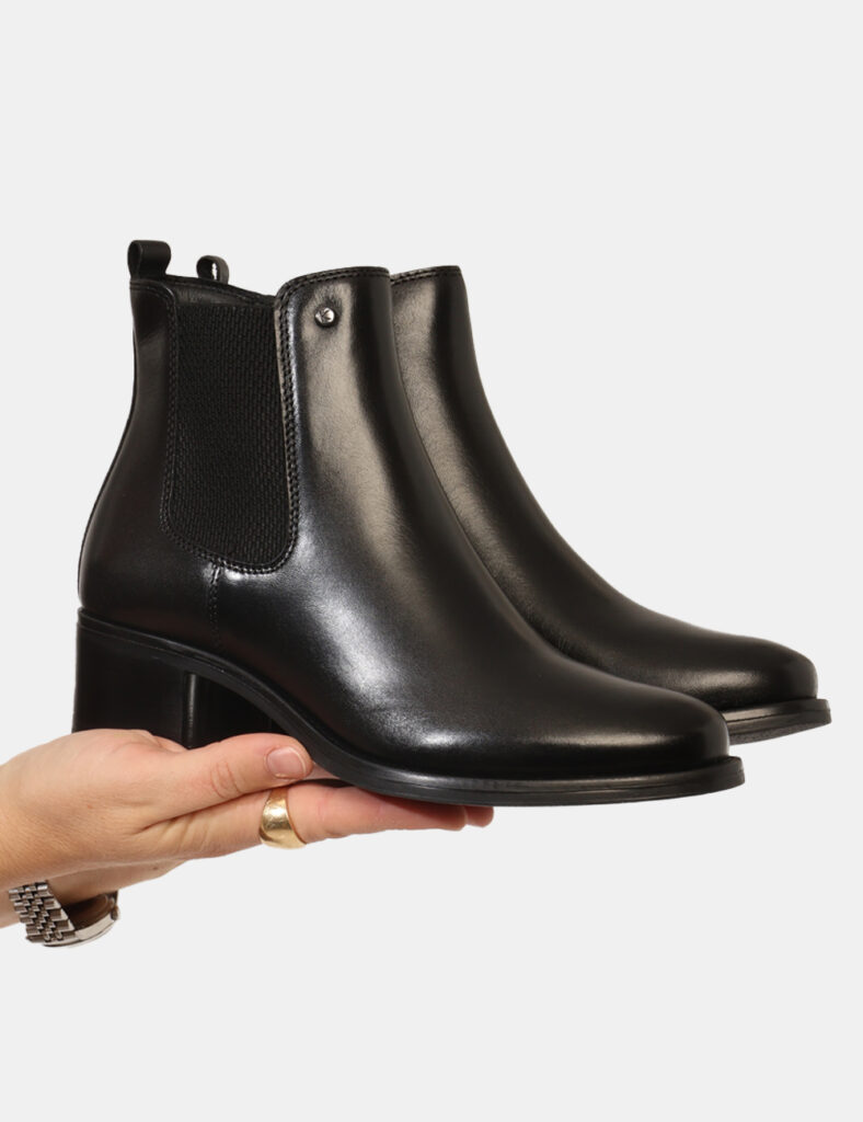 Scarpe da Donna scontate - Stivaletti Keys Nero