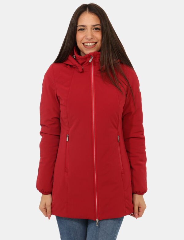 Giacca Yes Zee Rosso - Giacca invernale con cappuccio removibile, in total rosso scuro, con patch logo brand e tasche a tagl