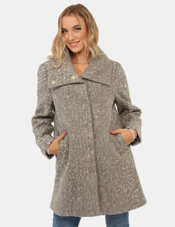 Cappotto Yes Zee Grigio - Cappotto con bottoni click clack.Cod. art. O056 KG00 OAVi ricordiamo che tutti i nostri articoli s