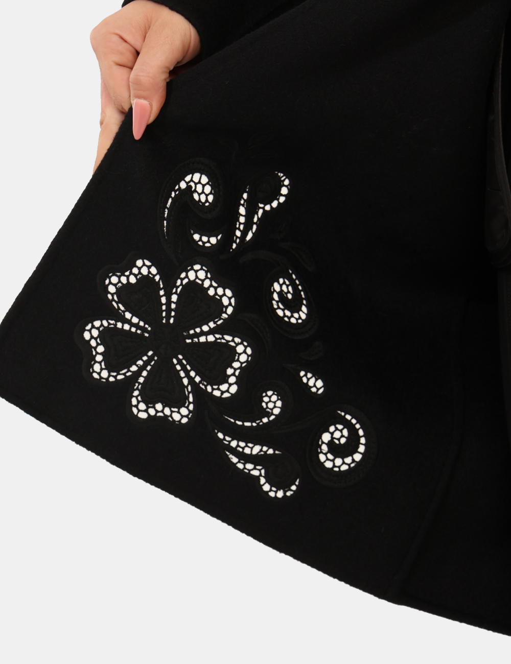 232TT2340-SA_NERO_AI25_5 Cappotto Twin Set Nero - Cappotto nero un bottone, con ricaco tono su tono.Cod. art. 232TT2340 SAVi ricordiamo che tutti i n