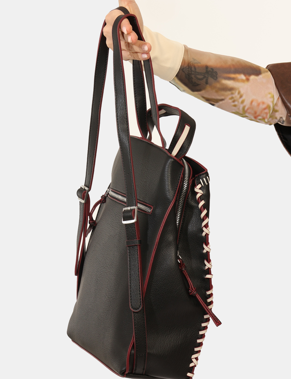 25WAKP17-OA_NERO_AI25_4 25WAKP17-OA_NERO_AI25