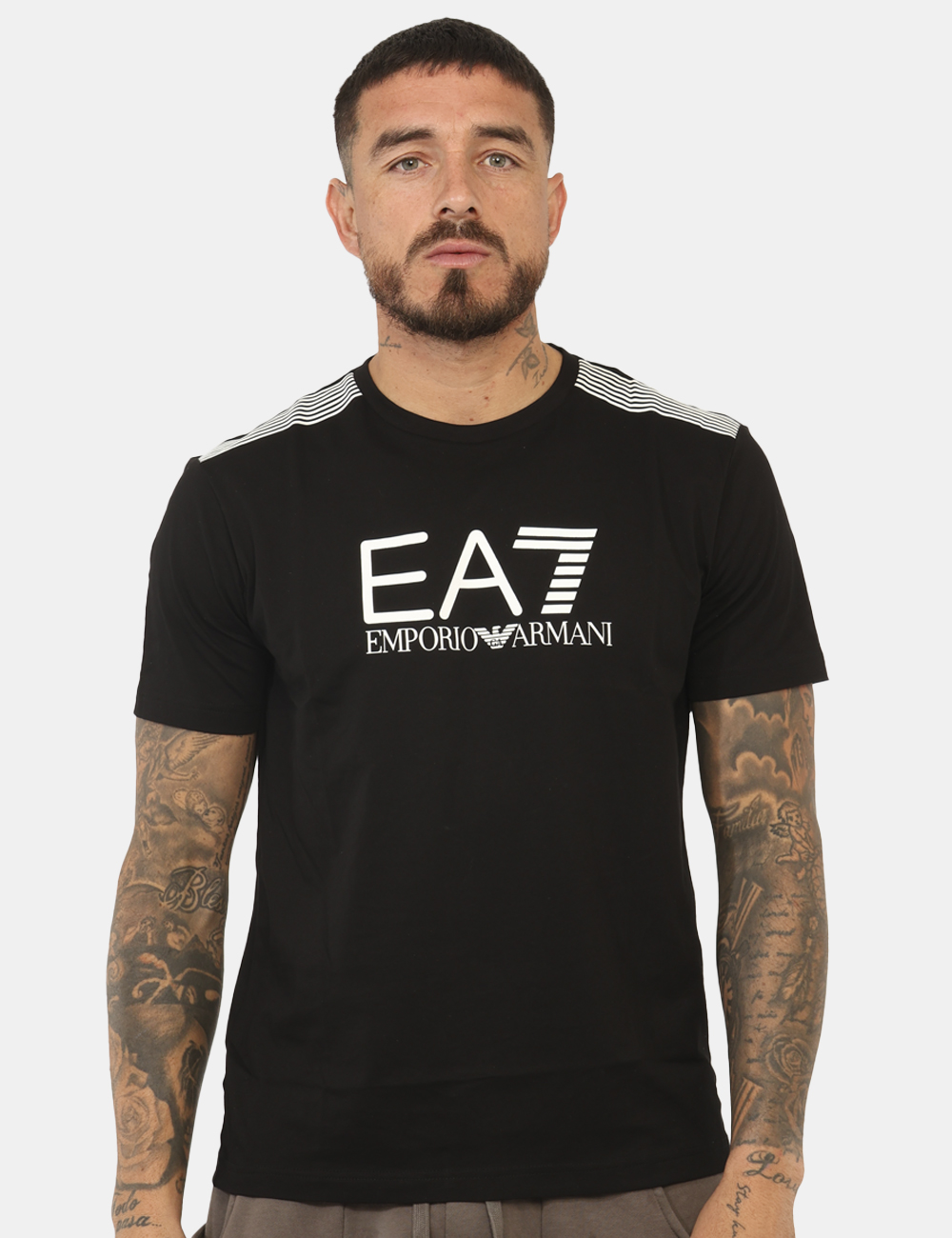 7M000961-AF10375-OA_BLACK-BEAUTY_AI25_4 7M000961-AF10375-OA_BLACK-BEAUTY_AI25