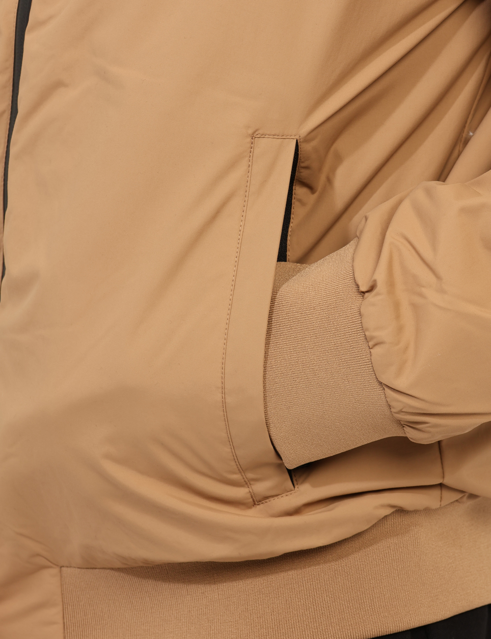 8NPB21-PNFZZ-OA_TIGERS-EYE_AI25_6 8NPB21-PNFZZ-OA_TIGERS-EYE_AI25