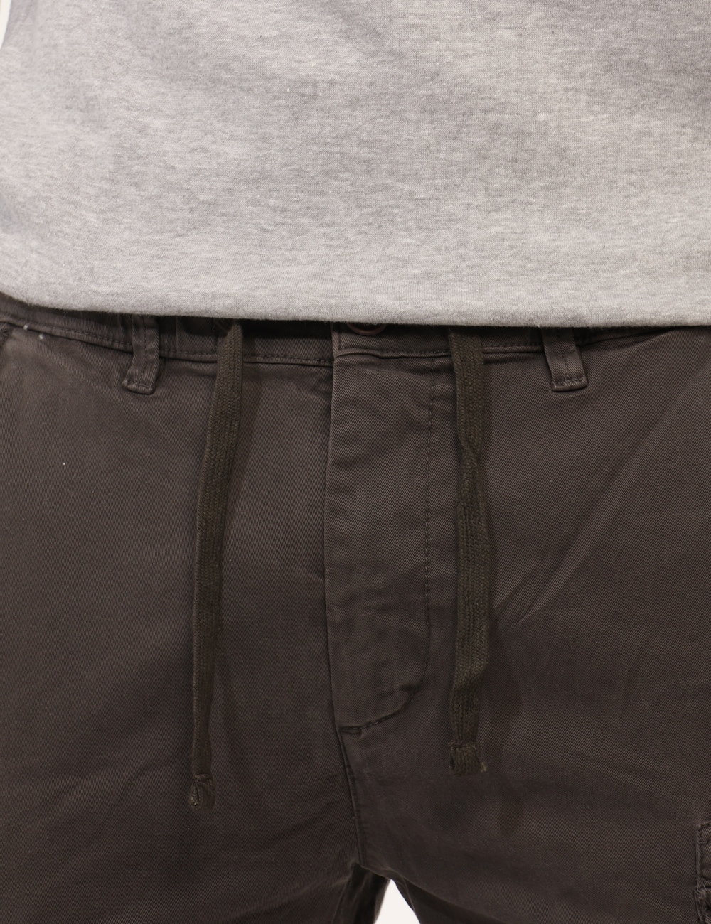 ARI5PT033628U-SA_PIOMBO_AI25_3 Pantaloni Aeronautica Italiana Grigio - Pantalone cargo in total grigio scuro con tasche a taglio trasversale e tasche a top