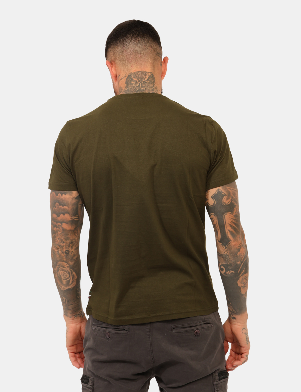 ARI5TS011348U-SA_ARMY_AI25_2 T-shirt Aeronautica Italiana Verde - T-shirt classica su base verde con stampa logo brand in tinta coordinata. La vestibilit