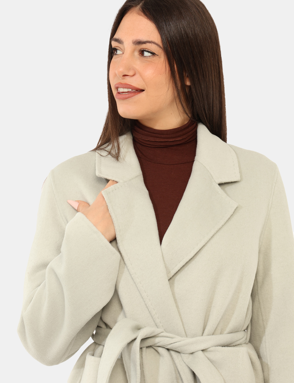 AZ-BUKEYE-OA_VERDE-ACQUA_AI25_5 Cappotto Rue De Clerie Verde - Cappotto lungo in total verde chiaro, con doppia tasca a toppa. La vestibilità è morbida e re