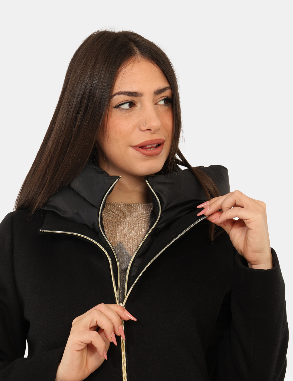 BACIO-2525496042-SA_NERO_AI25_3 Cappotto Emme Marella Nero - Cappotto lungo in misto lana, total nero con tasche a taglio e chiusura a bottone. La vestibili