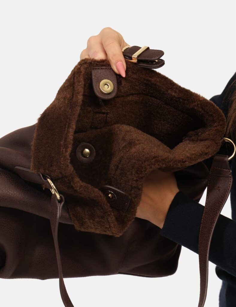 Borsa Concept83 Marrone - Cod. art. BRU0125SP OAVi ricordiamo che tutti i nostri articoli sono originali.