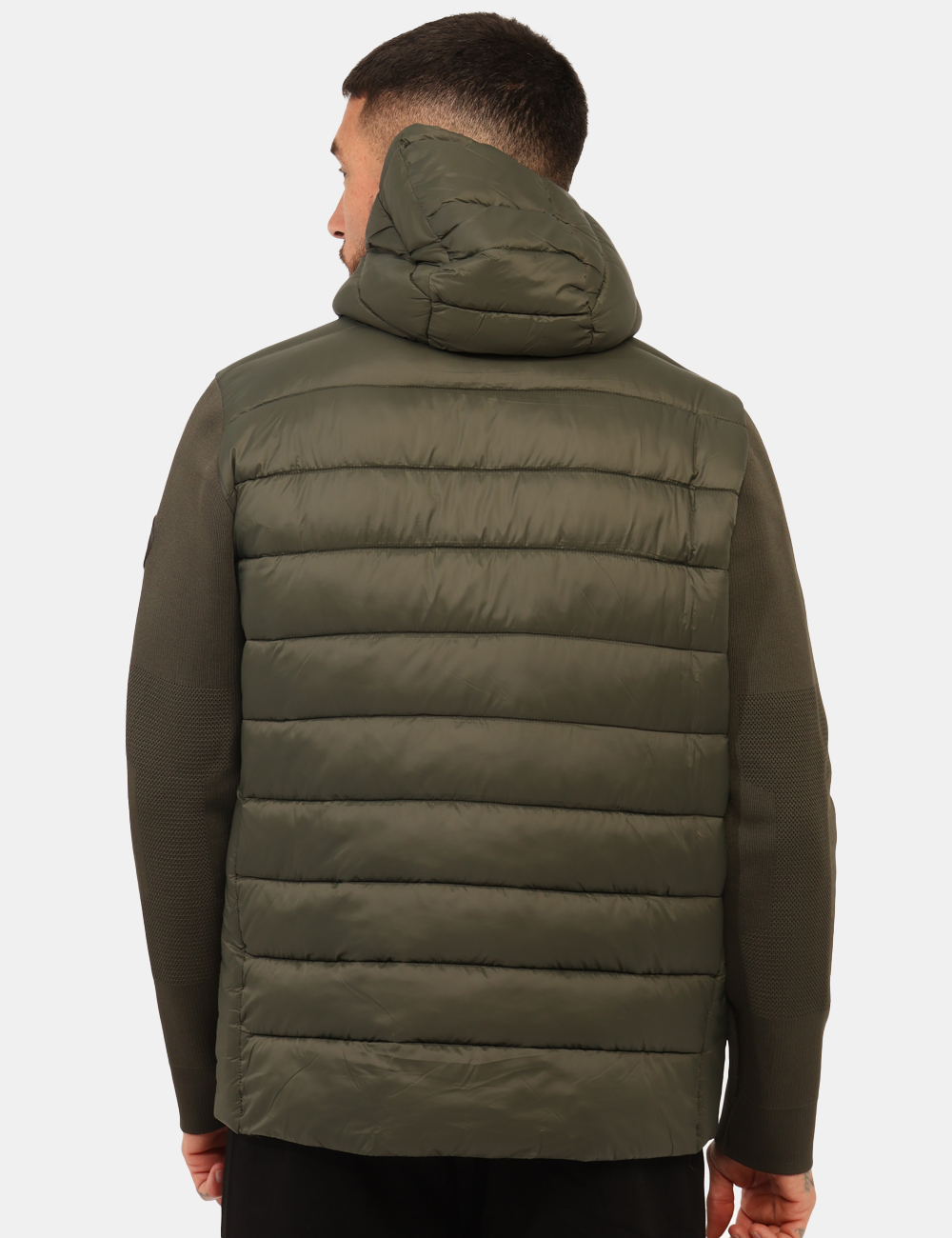 CANKA25-OA_VERDE_AI25_2 Piumino Braddock Verde - Piumino con cappuccio in total verde e maniche in tessuto, più tasche a taglio trasversale. La vest