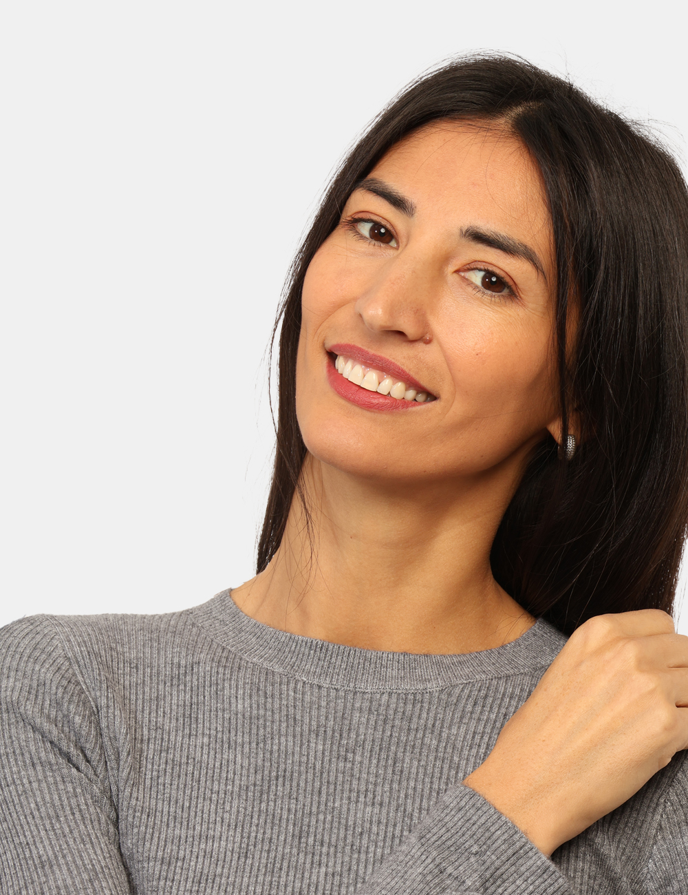 D018-OA_GRIGIO_AI25_3 Maglione Materica Grigio - Maglione costina con girocollo classico, in total grigio e frill in tinta applicato sulle maniche