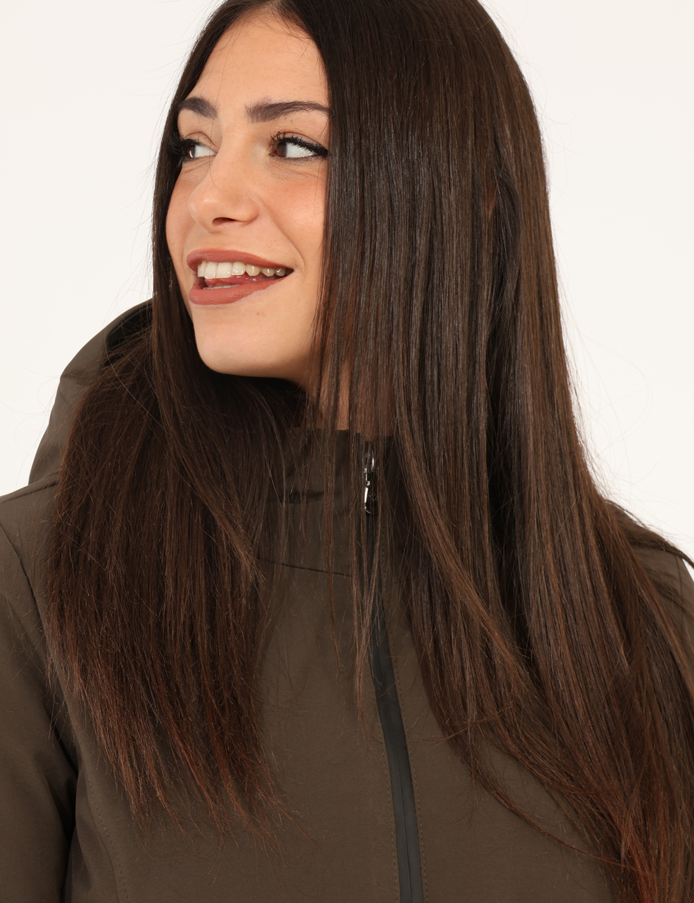 G224381WLG-OA_BKOL_AI25_4 Giacca Canadian Verde - Giaccone lungo con cappuccio non removibile in total verde, con interno in simil piumino marrone. Pr