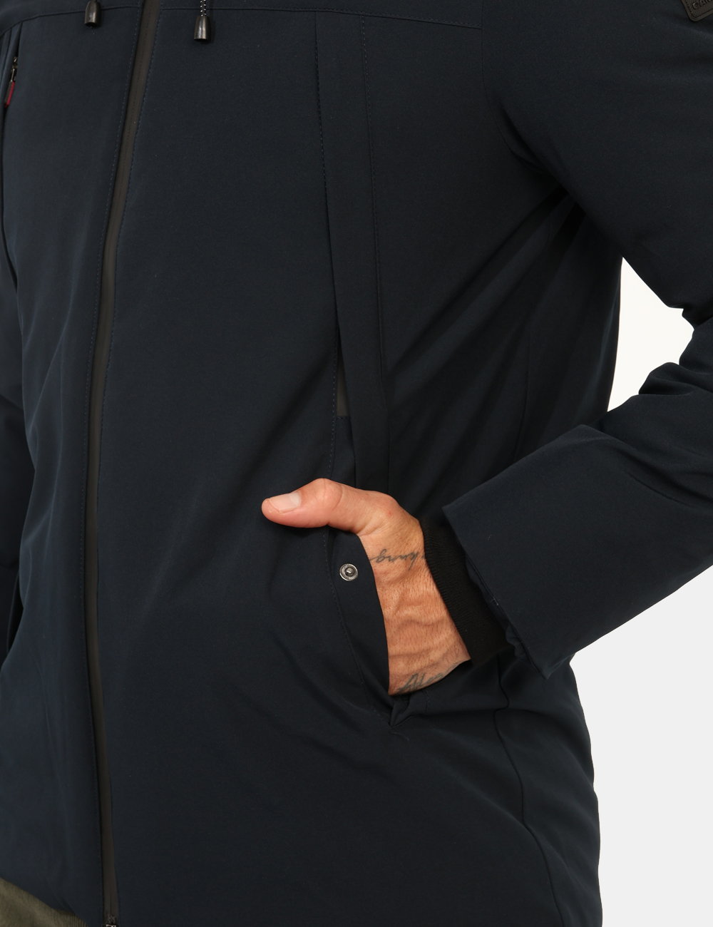 G224394-OA_DKNAV_AI25_5 Giacca Canadian Blu - Giacca con cappuccio non removibile, in total blu navy, con tasche a taglio trasversale ed interno in