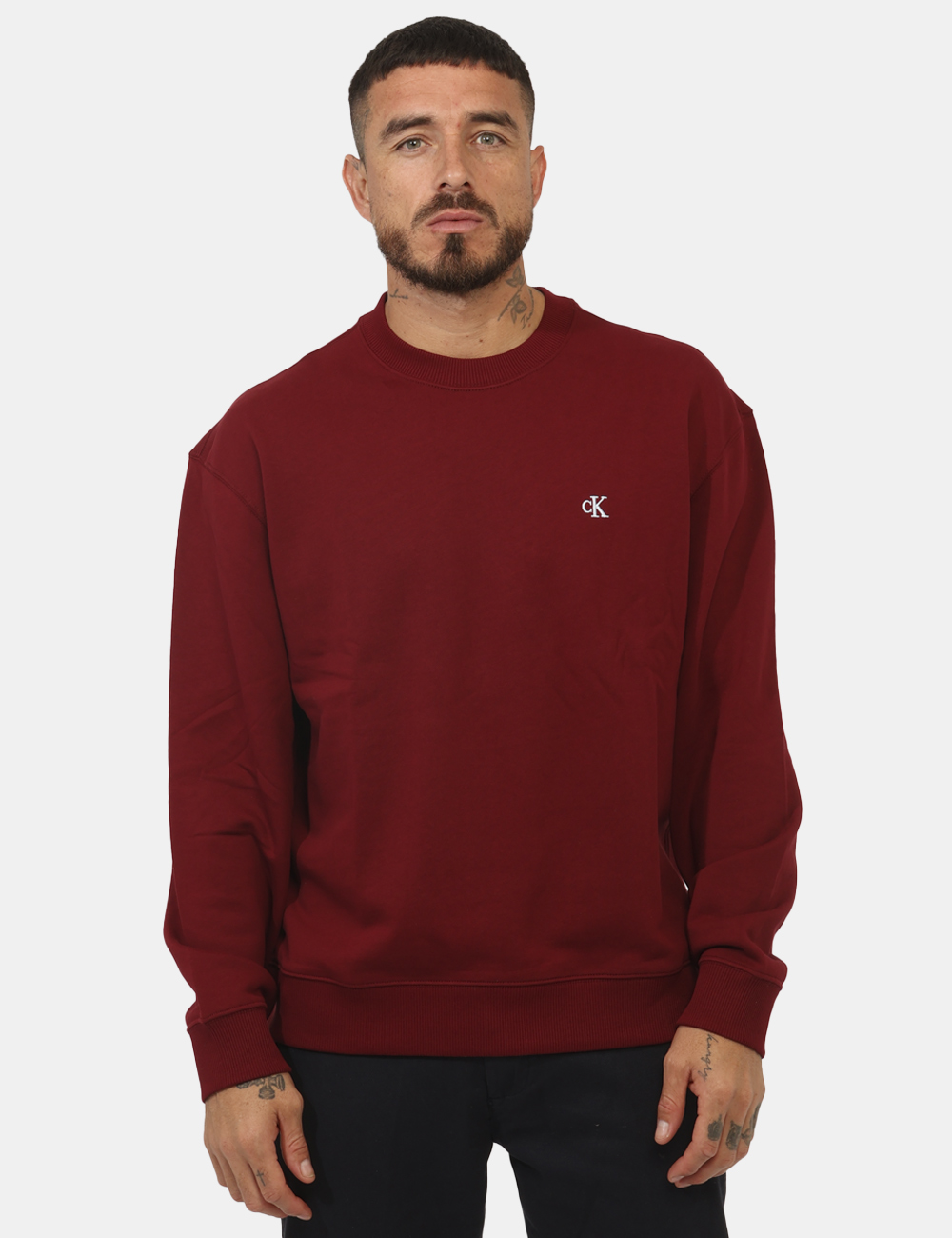 LV04RC296G-OA_WCV_AI25_5 Felpa Calvin Klein Bordeaux - Felpa classica garzata, in total bordeaux con logo brand ricamato bianco. La vestibilità è mor