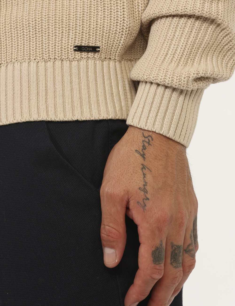 P20024-OA_BEIGE_AI25_5 P20024-OA_BEIGE_AI25