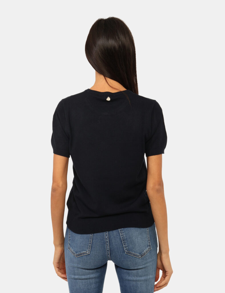 Maglia a maniche corte Rue De Clerie Blu - Maglia a maniche corte in total blu con girocollo classico. La vestibilità è morb