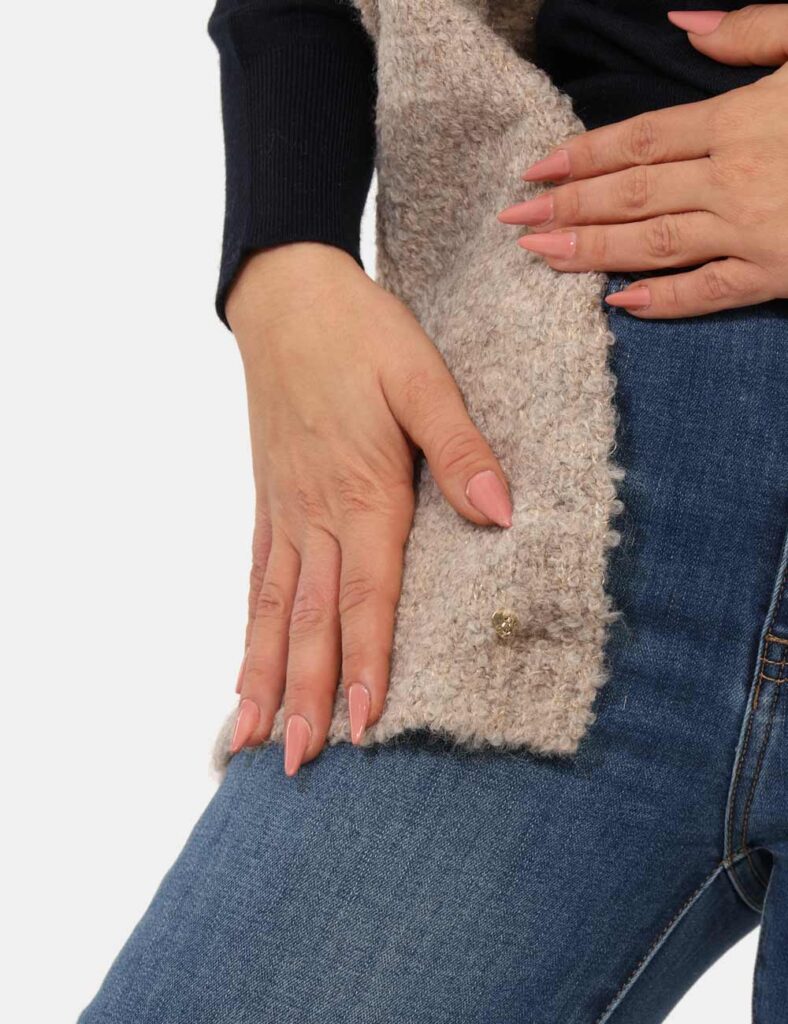 Sciarpa Concept83 Beige - Cod. art. SI2841SP OAVi ricordiamo che tutti i nostri articoli sono originali.