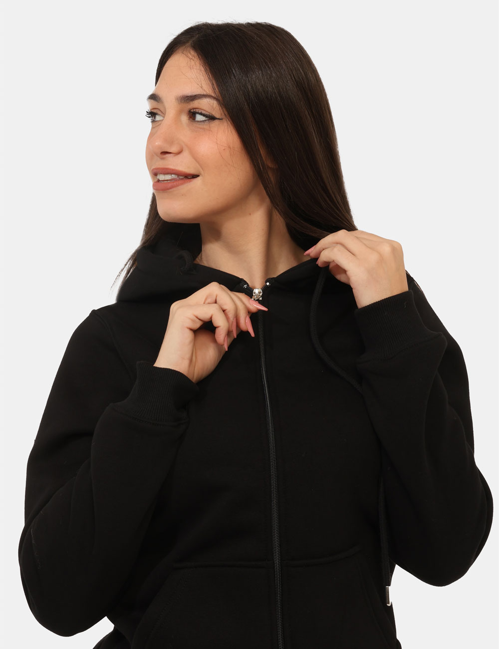 SLI5FP000068D-OA_NERO_AI25_3 Felpa Concept83 Nero - Felpa con cappuccio ed interno felpato, in total nero con tasche a taglio trasversale. La vestibilità