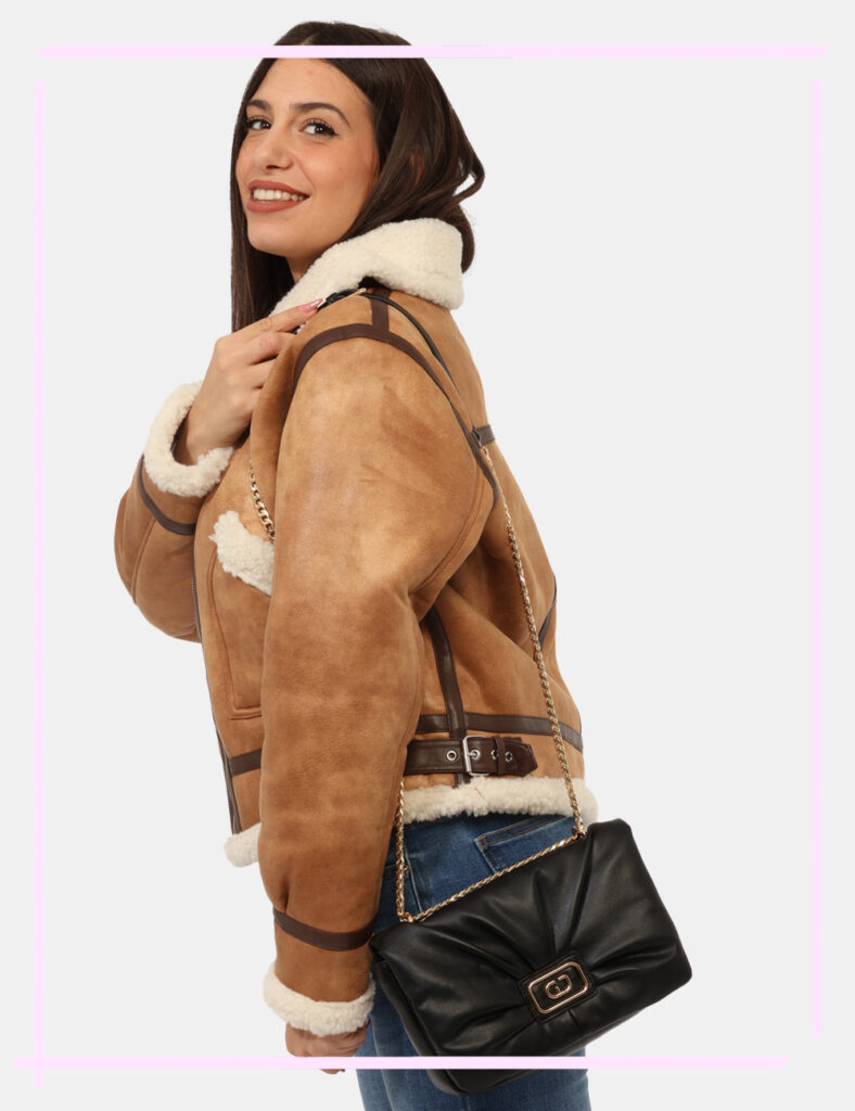 Borsa Gaudi Nero - L’articolo appartiene al campionario esclusivo di stagione: pezzo unico.Cod. art. V5AI 12352 ME CAVi rico